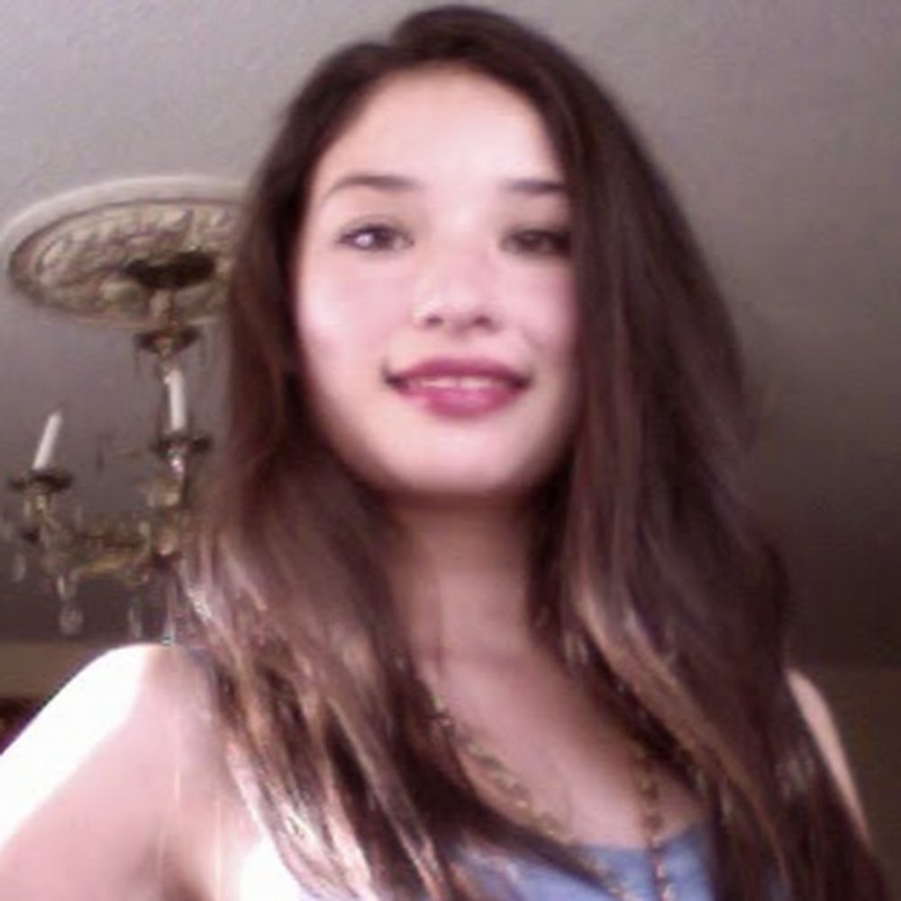 Meet your Posher, Isabella